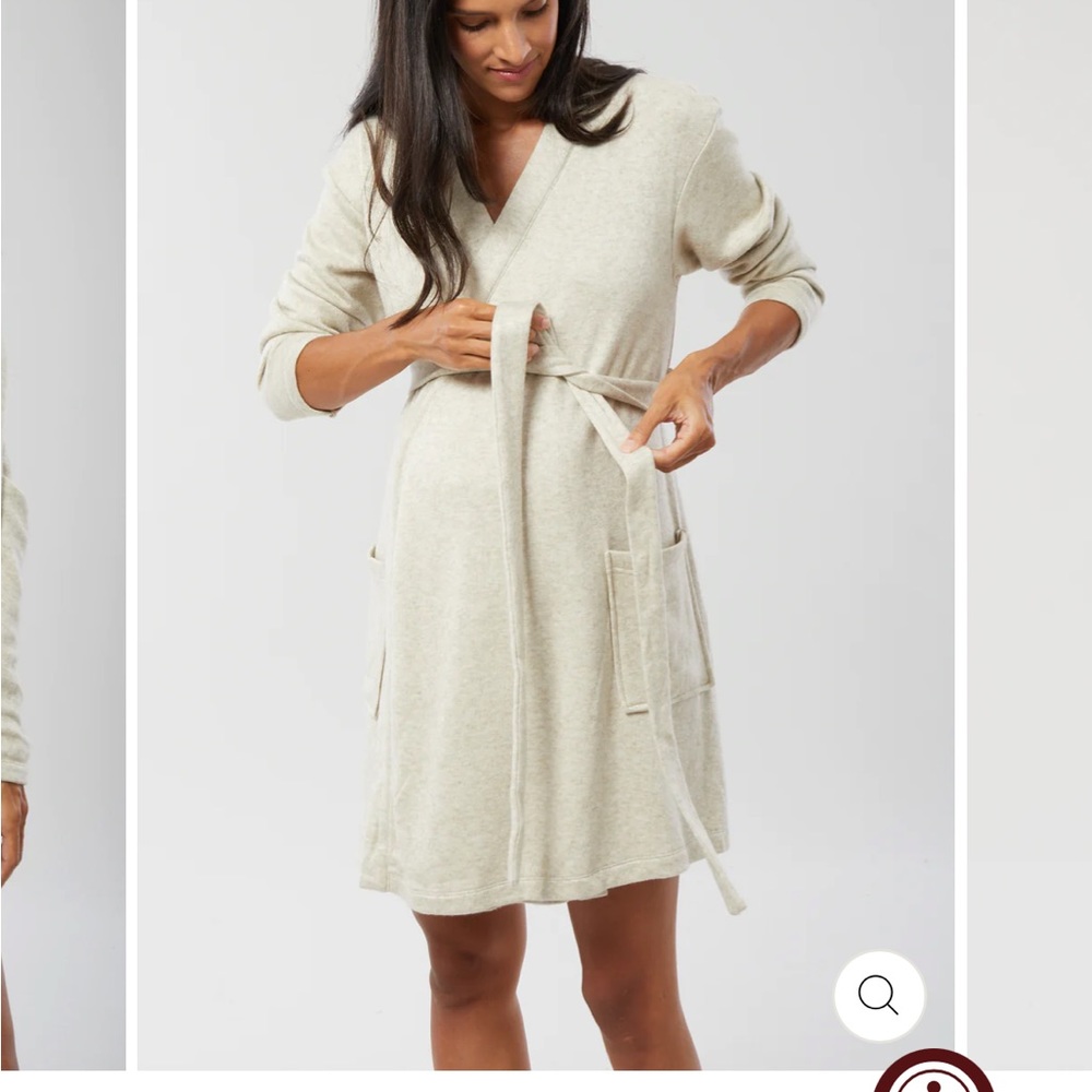 Ingrid & Isabel maternity robe